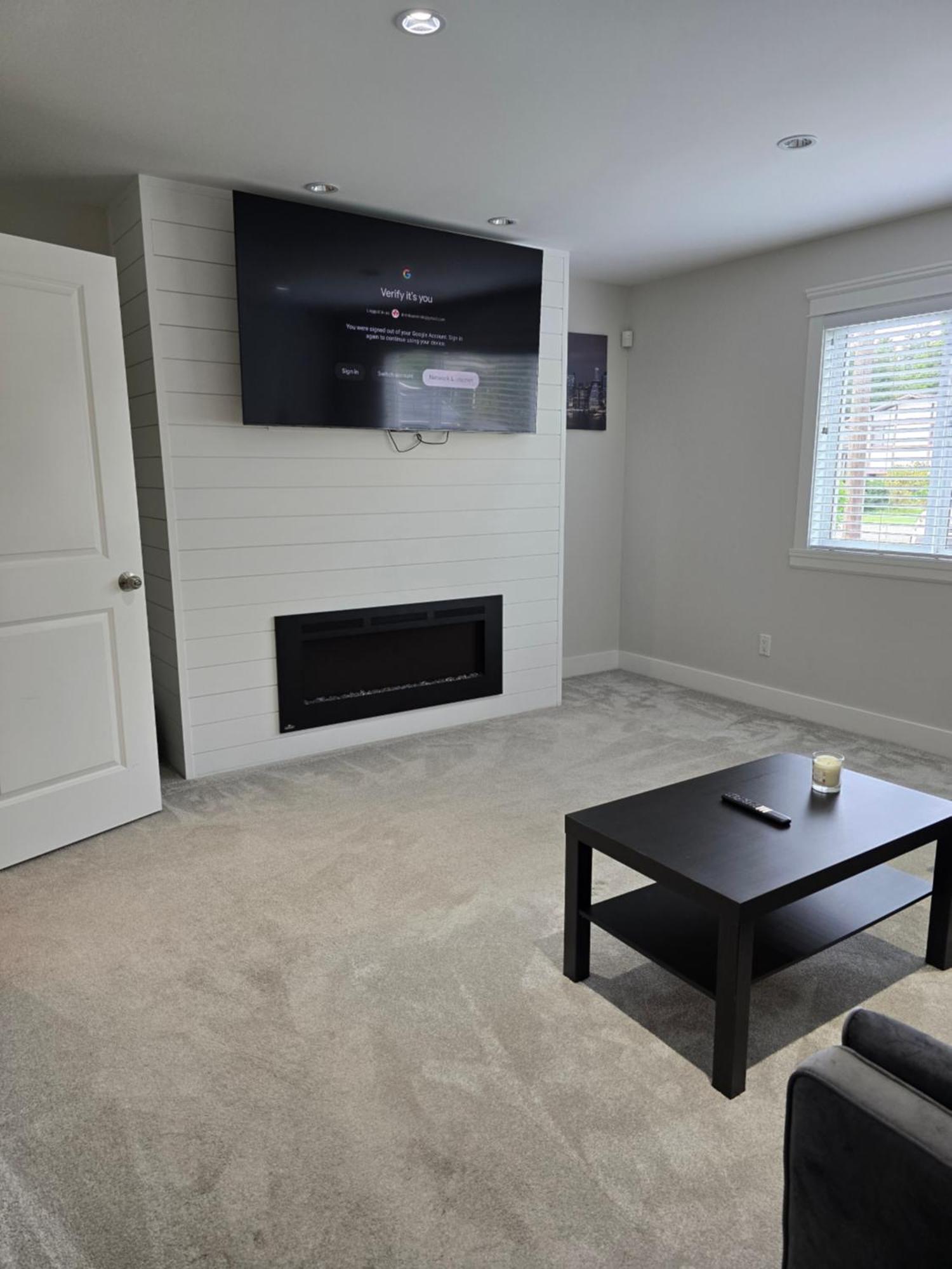 Private 1 Bedroom In Brookswood Langley Eksteriør billede